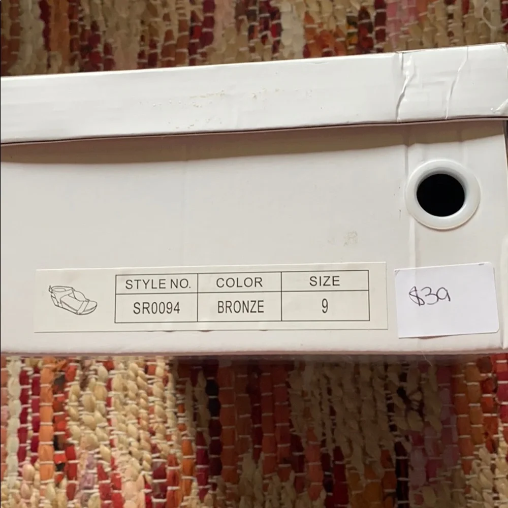 Monogrammed Wedges - Picture 8 of 8